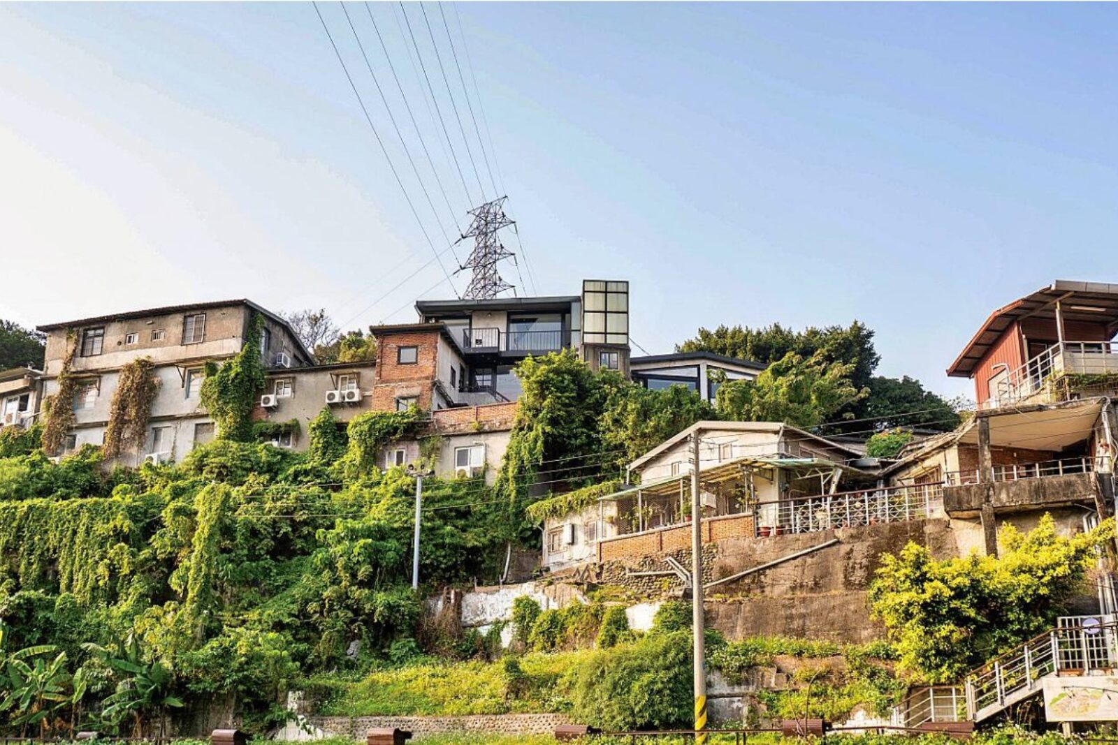 Beat the Heat in Taipei: MRT Day Trip to Zhongshan, Ximen & Gongguan + Hotel Stay Tips 9 9